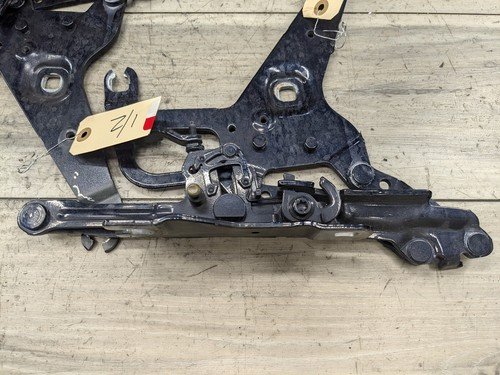 14-19 OEM BMW F15 F16 F85 F86 X5 X6 Left Right Hood Hinge Support Bracket SET