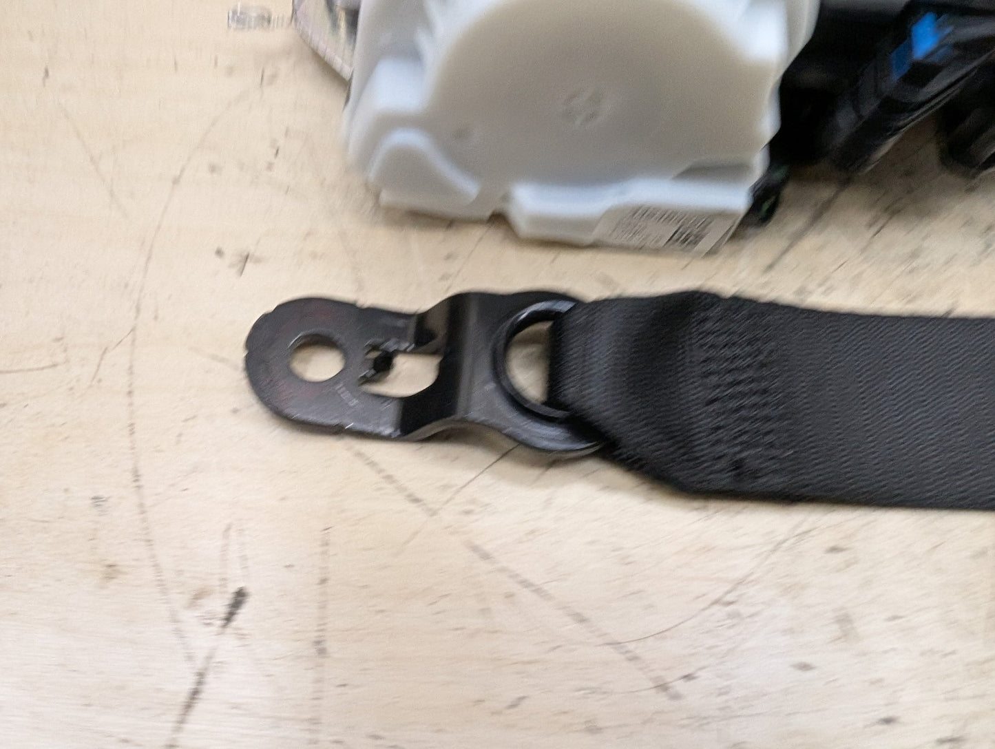 2018-2024 BMW X3 G01 Front Right Passenger Seatbelt Seat Belt Retractor 7469962