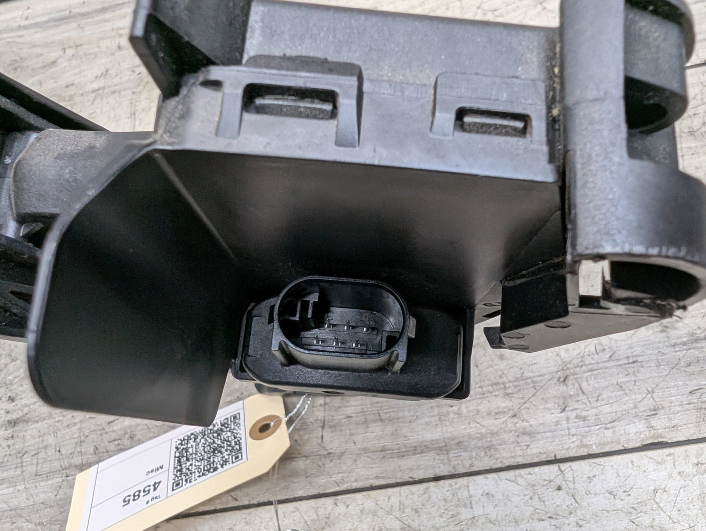 OEM BMW F15 F22 F25 F30 F36 F80 G01 G05 G20 X3 X5 Accelerator Throttle Gas Pedal