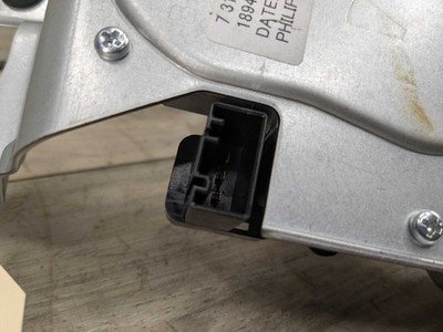 14-18 OEM BMW F15 F85 X5 Rear Tailgate Liftgate Windshield Window Wiper Motor