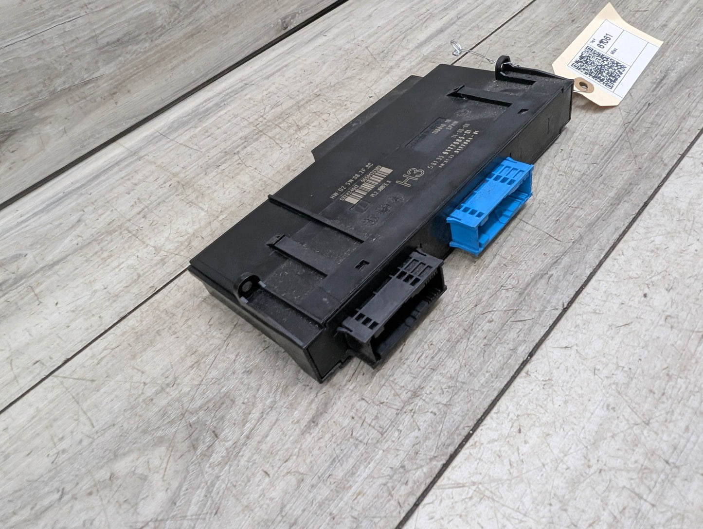 2007-2013 BMW 328i E93 BCM Body Control Module 9177985