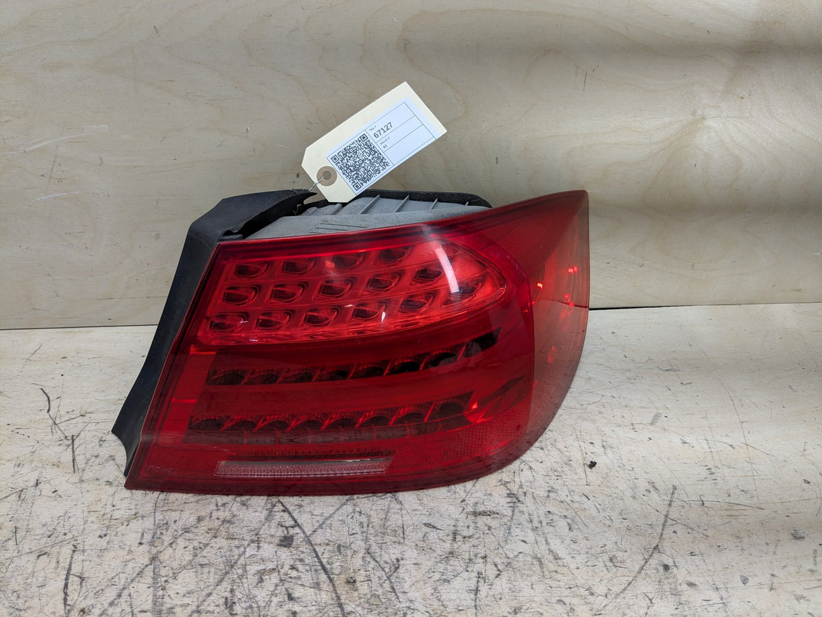 11-13 OEM BMW E92 328 335 M3 Coupe LCI Rear Right Passenger Outer Tail Light