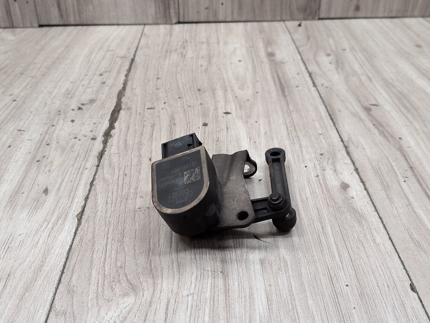 2012-2018 BMW M6 F06 Suspension Height Level Sensor 6861351