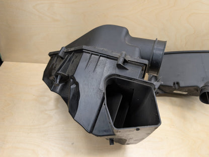 2018-2024 BMW G01 X3 B46B20O0 Engine Air Filter Box Assembly 8635110