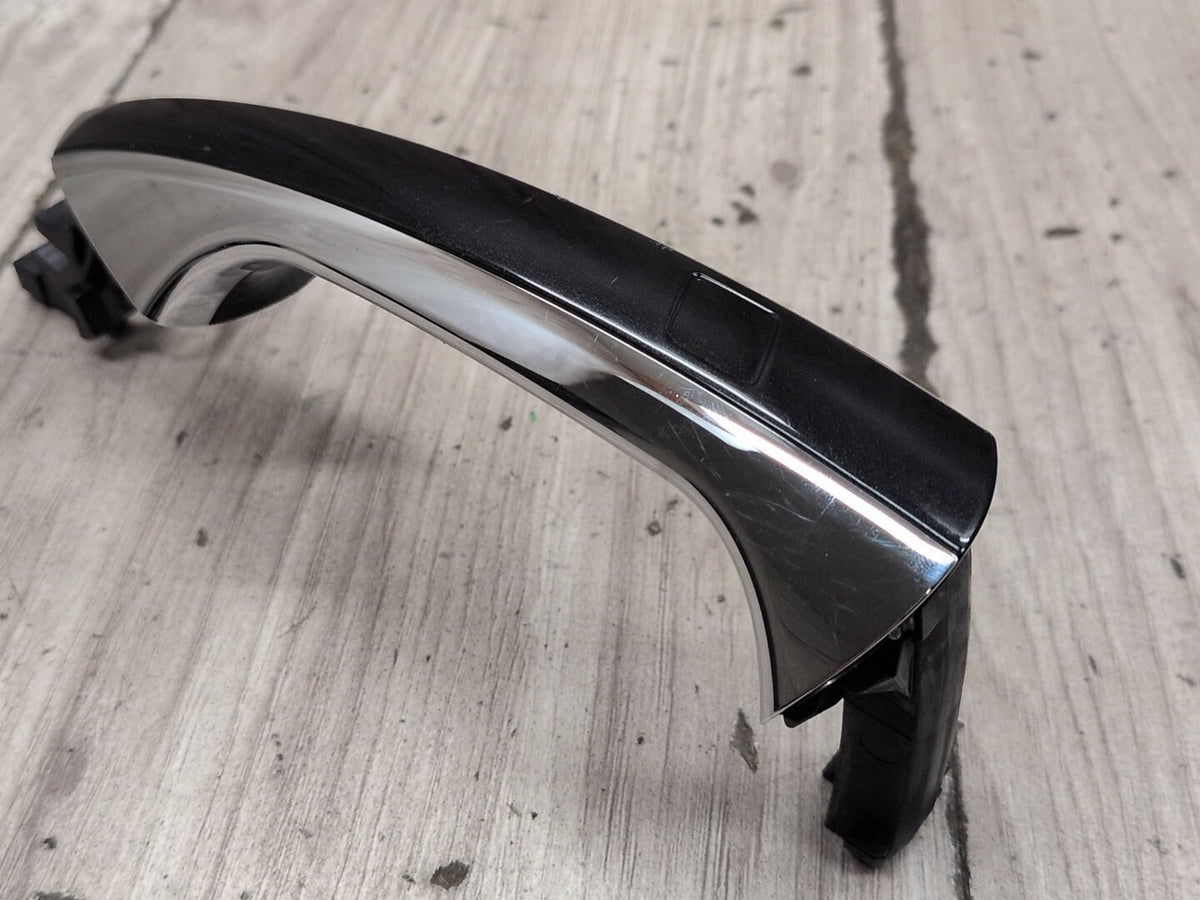 2009-2012 Mercedes-Benz E550 W212 Front or Rear Right Passenger Exterior Door Handle A2047600620 OEM