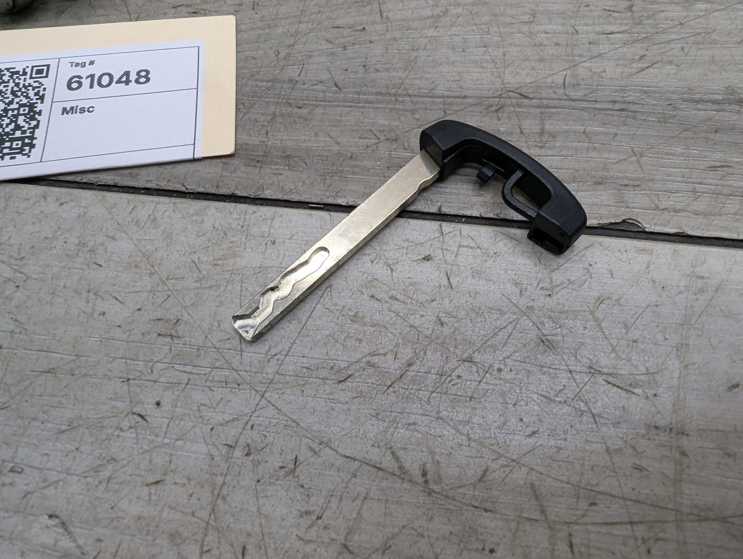 2011-2016 BMW 535i F10 Front Left Driver Key Lock Mechanism w/ Key 7265083