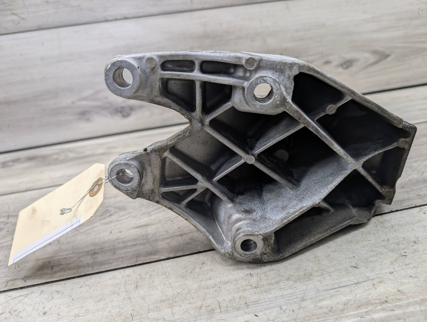 2019 - 2026 BMW 330i G20 Left Driver Engine Bracket Support Mount 6864595 B46B20O1