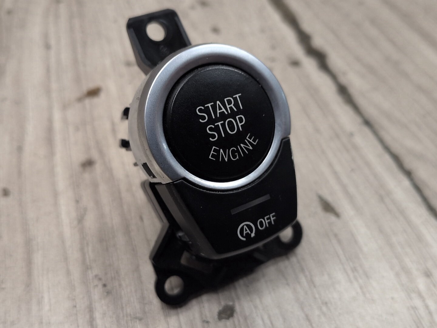 2012-2018 BMW M6 F06 Start Stop Button 9153831