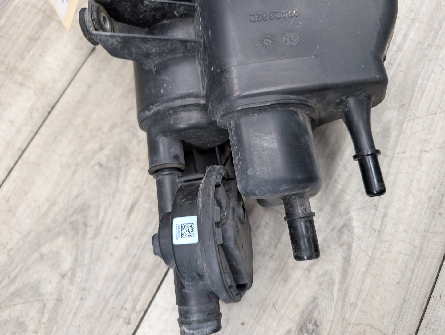 2014 - 2019 BMW 340 F34 Fuel Vapor Charcoal Canister 7408409 B58B30M0