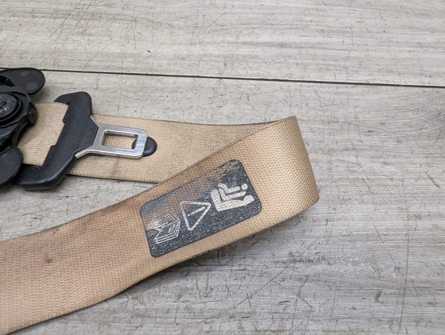 2011-2016 BMW 535i F10 Front Right Passenger Seatbelt Seat Belt Retractor 6181208