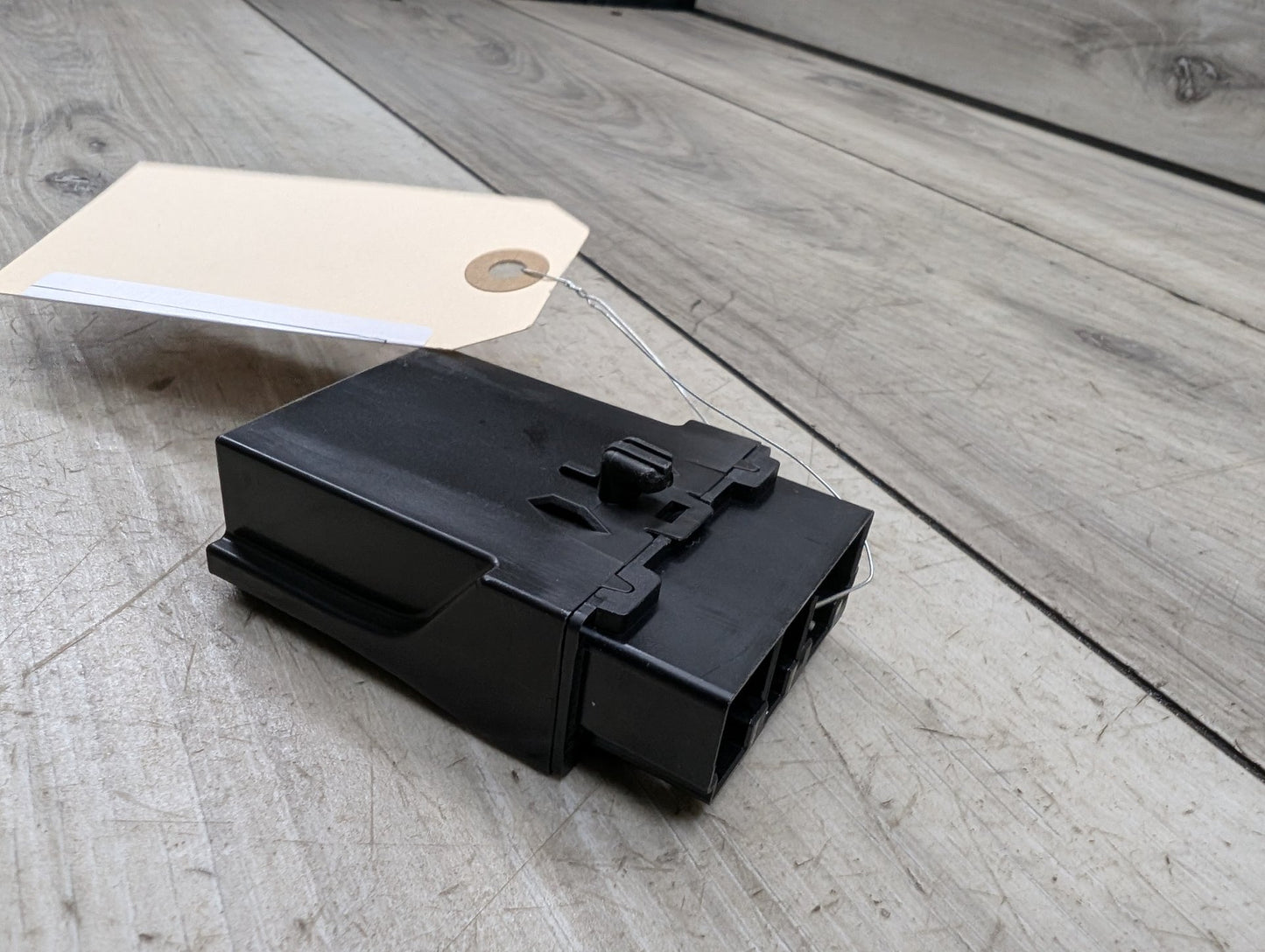 2021-2026 BMW 430i G22 Left or Right Rear Seat Belt Retractor Extender Arm Module 5A06AC2