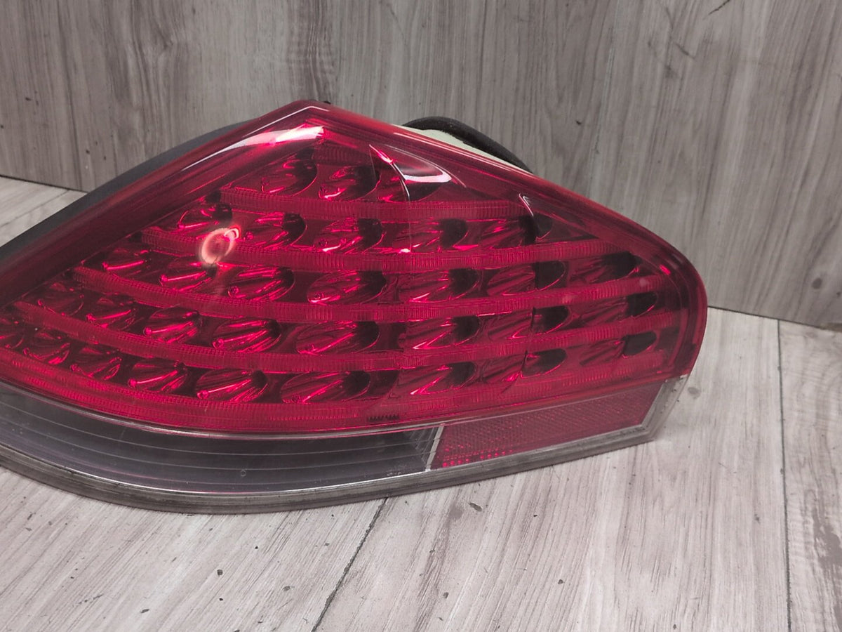 2004-2010 BMW M6 E64 Rear Right Passenger Outer Tail Light 7170976 OEM