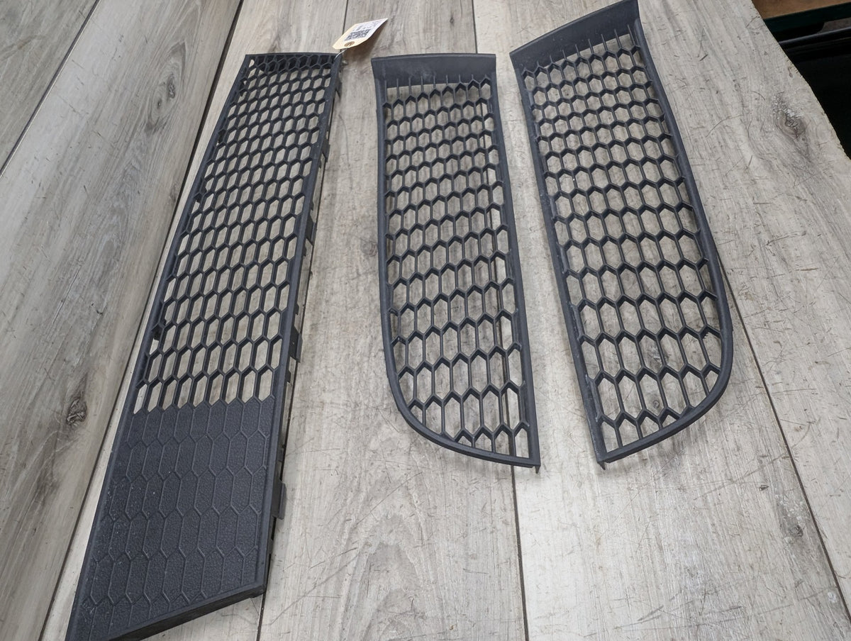 2009-2015 BMW 750Li F02 Front Left Right Center Bumper Cover Grilles SET 7903674 OEM