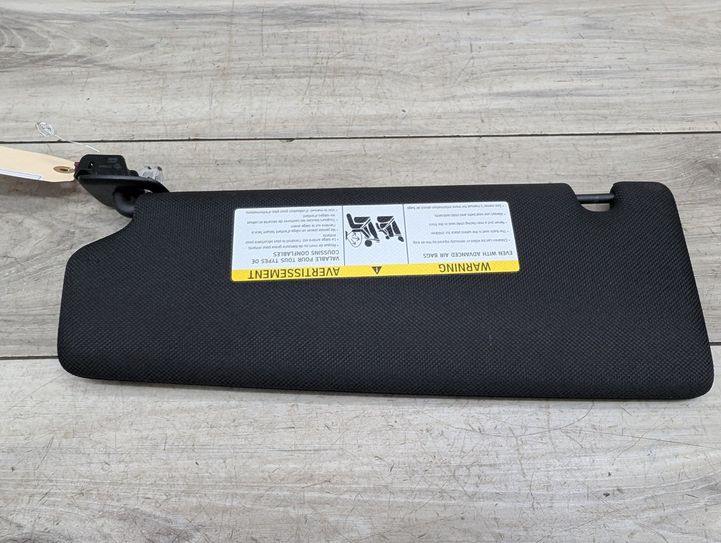 17-20 OEM BMW F90 G30 530 540 M550 M5 Interior Right Passenger Sun Visor Black