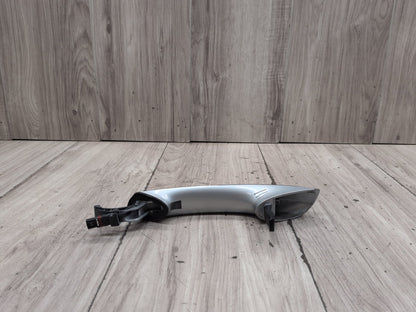 2016-2019 BMW 740Li G12 Right Passenger Door Handle w/ Comfort Access 7411034