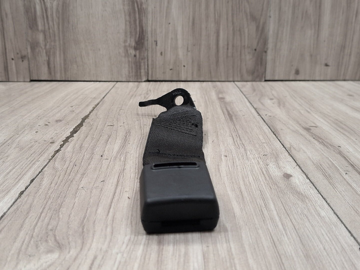 17-23 OEM BMW G30 530 F90 M5 Sedan Rear Left 2nd Row Center Seat Belt Buckle
