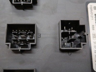 2013-2017 Audi S5 8T Bdc Body Domain Fem Control Module w/ Key 8K0907063D OEM