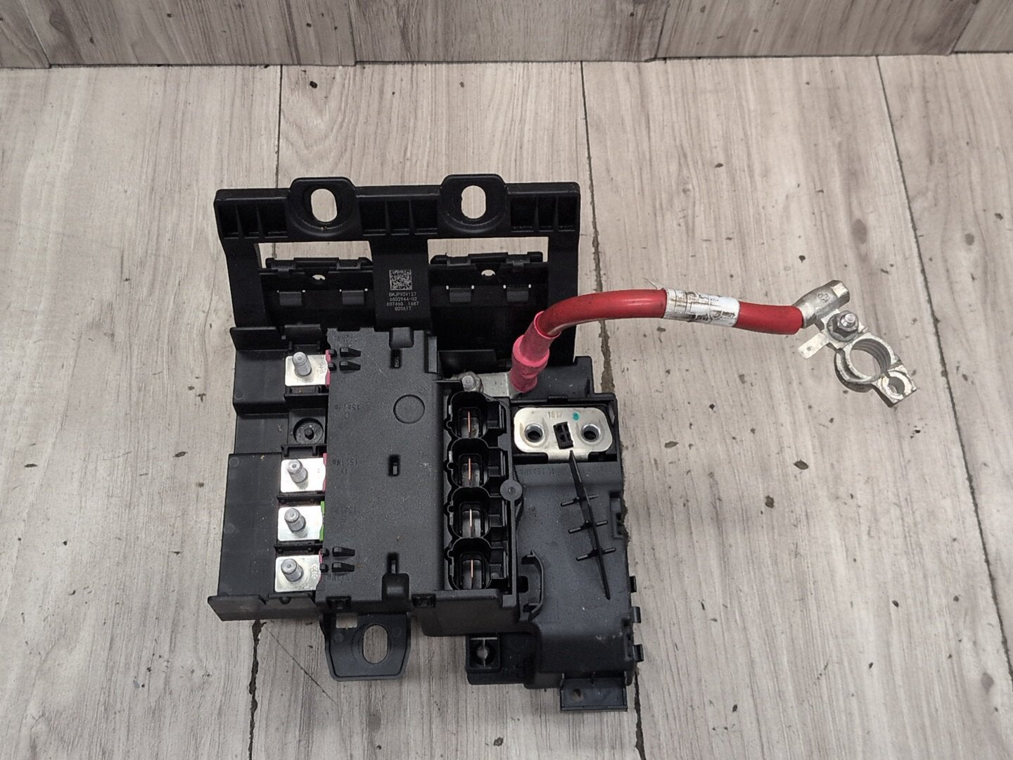 OEM BMW F90 G11* G12* G30 M5 Rear Positive Battery Terminal Junction Fuse Box