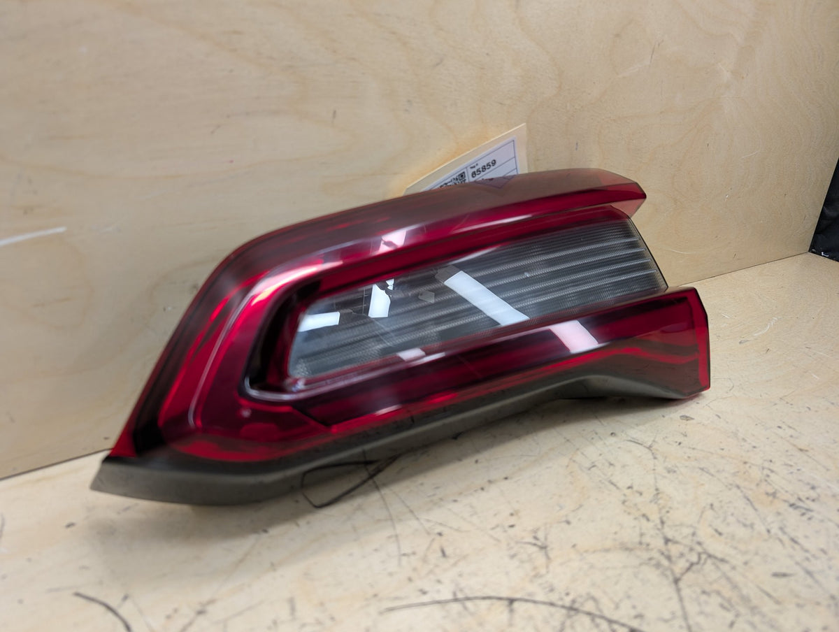 19-23 OEM BMW F95 G05 X5 X5M Rear Right Passenger Inner Liftgate Stop Tail Light