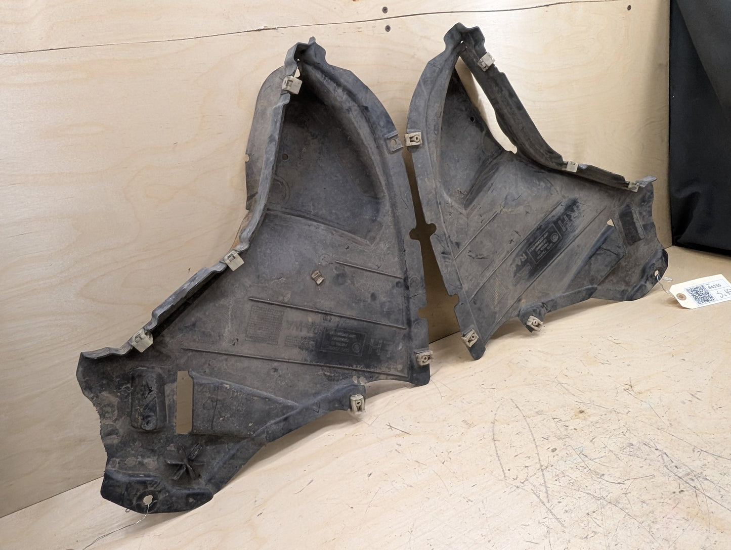2016-2022 BMW 750i G12 Front Left Right Bumper Mud Flaps SET 7347024