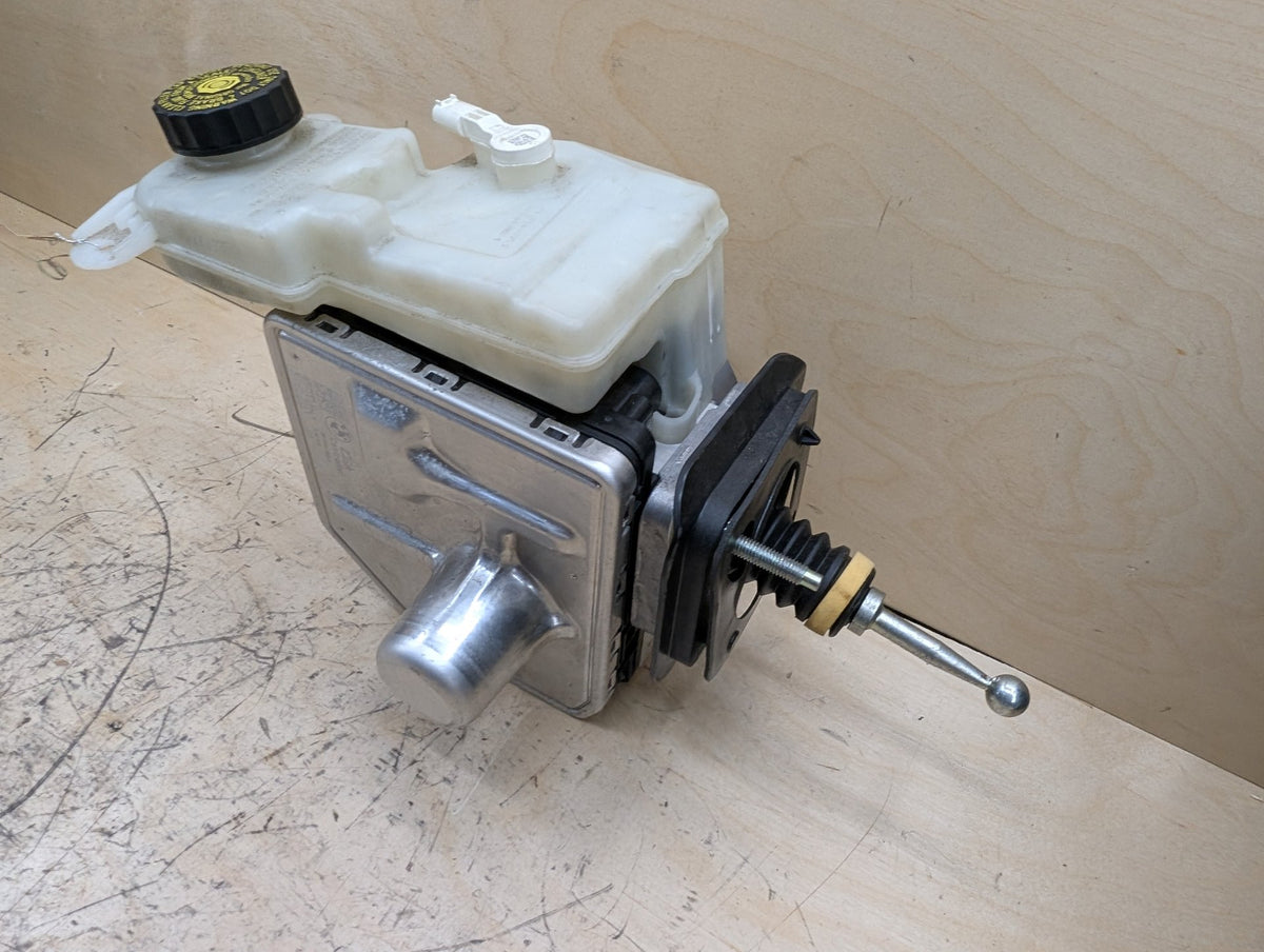 2019-2026 BMW X5 G05 ABS Cylinder Booster 6861971 OEM