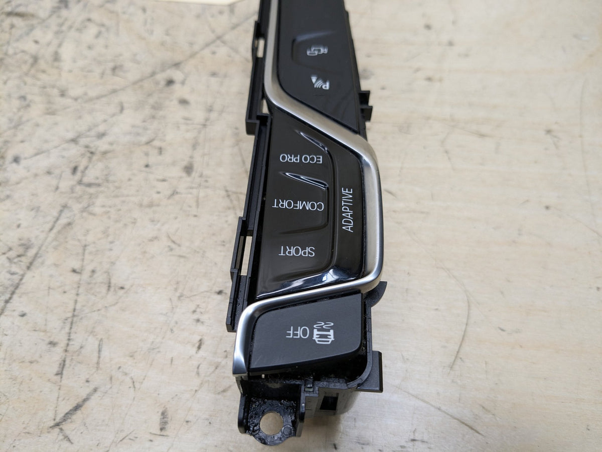 17-20 OEM BMW G30 G31 530 540 M550 Center Console Operating Unit Traction Switch