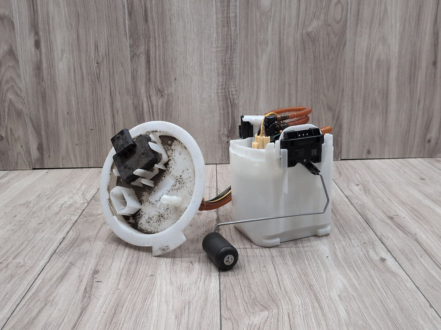 2019 - 2026 BMW X5 G05 Fuel Gas Tank Sending Unit Assembly 9468619 N63B44M3