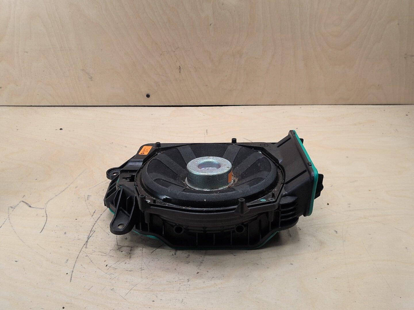 16-19 OEM BMW G30 G12 F90 Front Left Sub Subwoofer Audio Speaker Harman Kardon