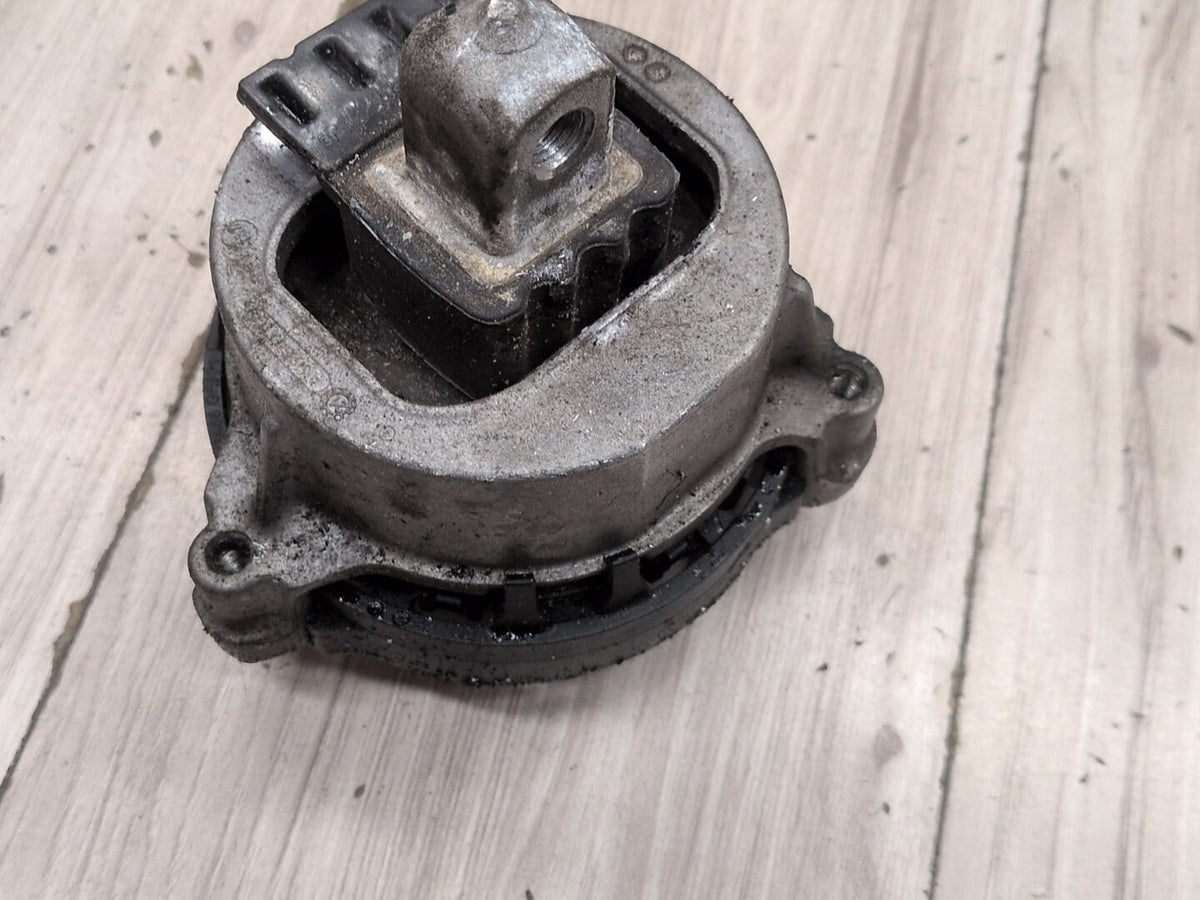 2019-2026 BMW G20 M340i B58B30O1 Right Passenger Engine Bracket Support Mount 6860496
