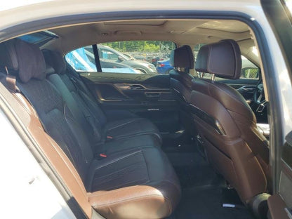 2016 BMW 750i G12