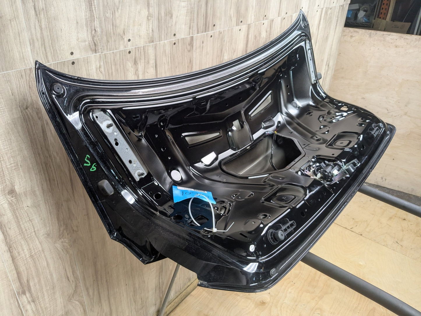 2017-2020 Audi A4 S4 RS4 B9 Trunk Lid Shell Panel Black A2