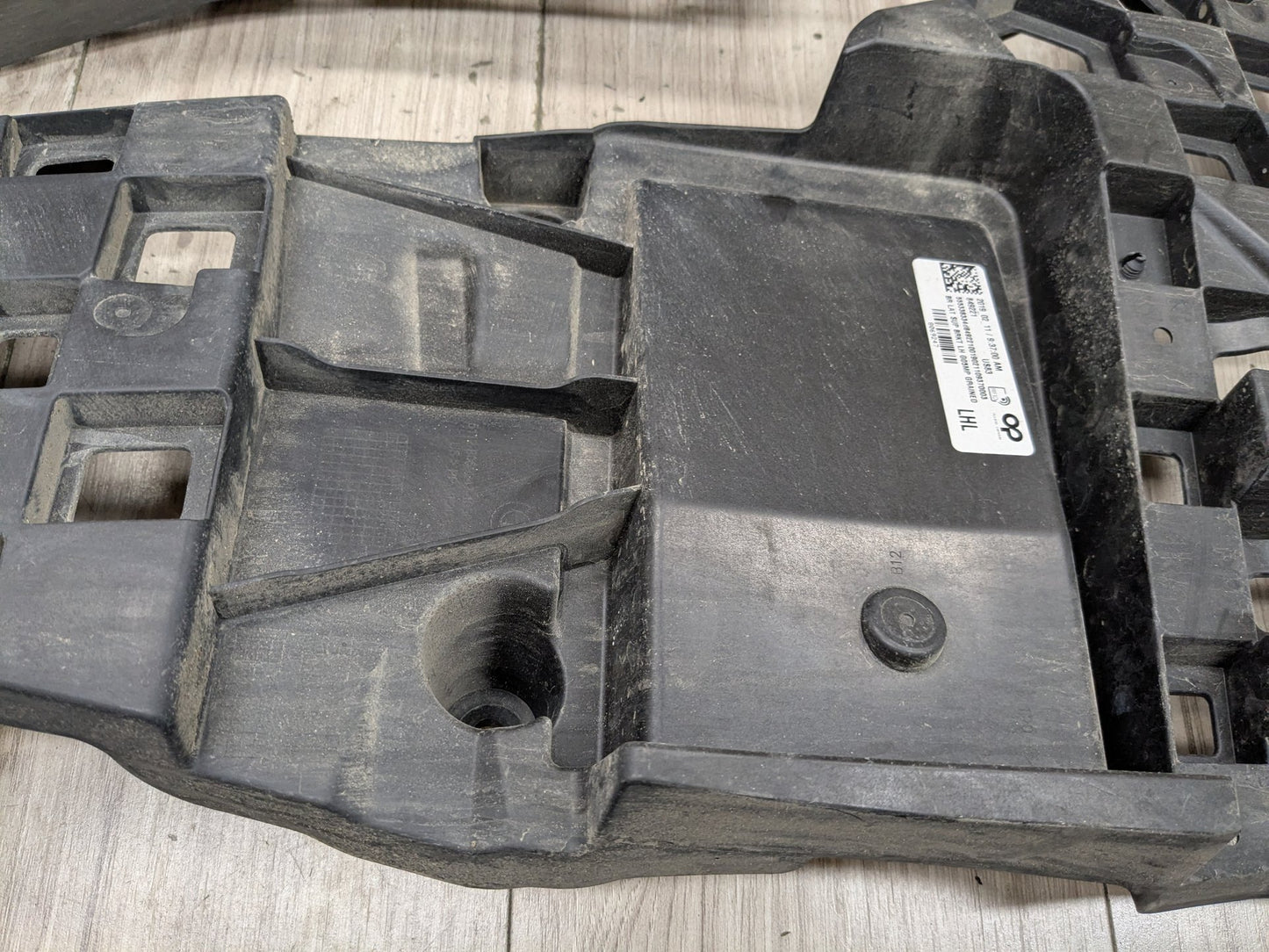 2019 - 2026 BMW X5 G05 Rear Left Driver Bumper Support Brackets SET 8069247 N63B44M3