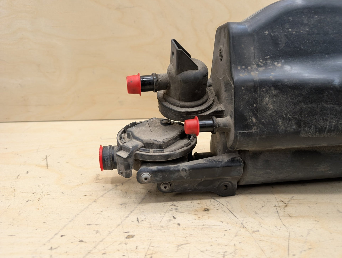 2012-2018 BMW 320i F30 Fuel Vapor Charcoal Canister 7297330