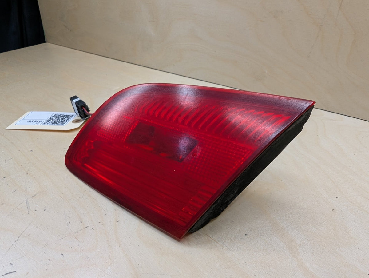 07-10 OEM BMW E93 328 335 M3 CONVERTIBLE Rear Right Passenger Inner Trunk Tail Light