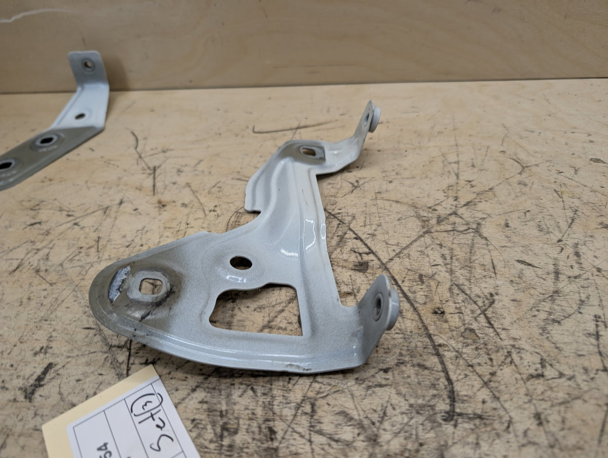 19-25 OEM BMW G20 330 M340 Front Right Passenger Side Fender Holder Bracket SET