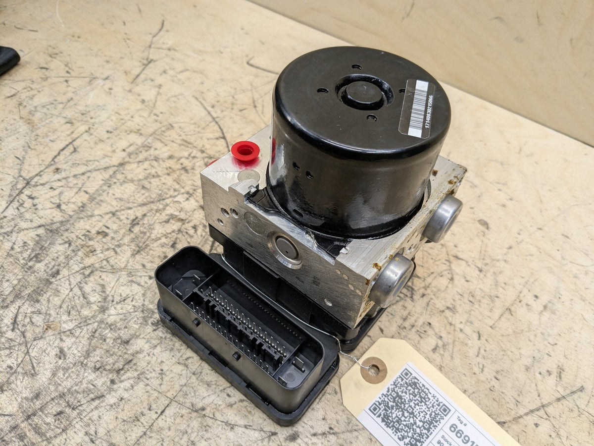 2007-2013 BMW 335i E92 ABS Pump Module 6771824 OEM