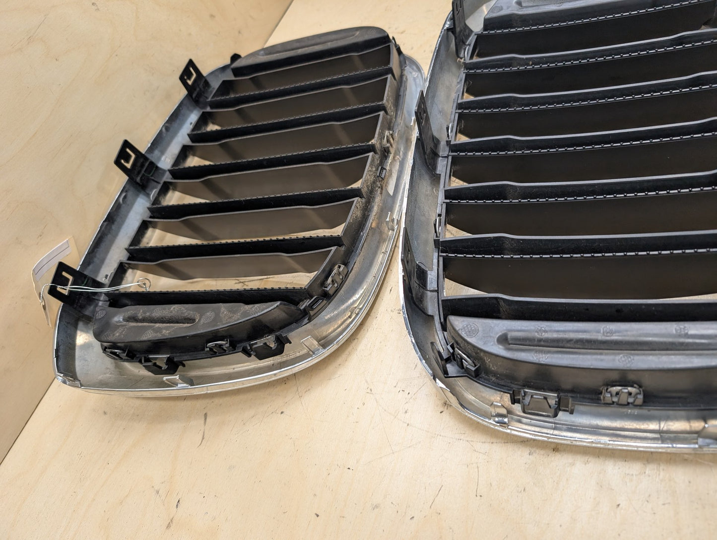2018-2024 BMW X3 G01 Front Left Right Upper Bumper Cover Kidney Grilles SET 7464922