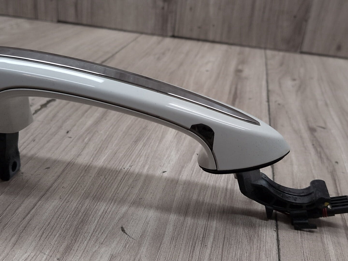 OEM BMW F90 G30 540 M550 Front Rear Right Passenger Door Handle COMFORT White