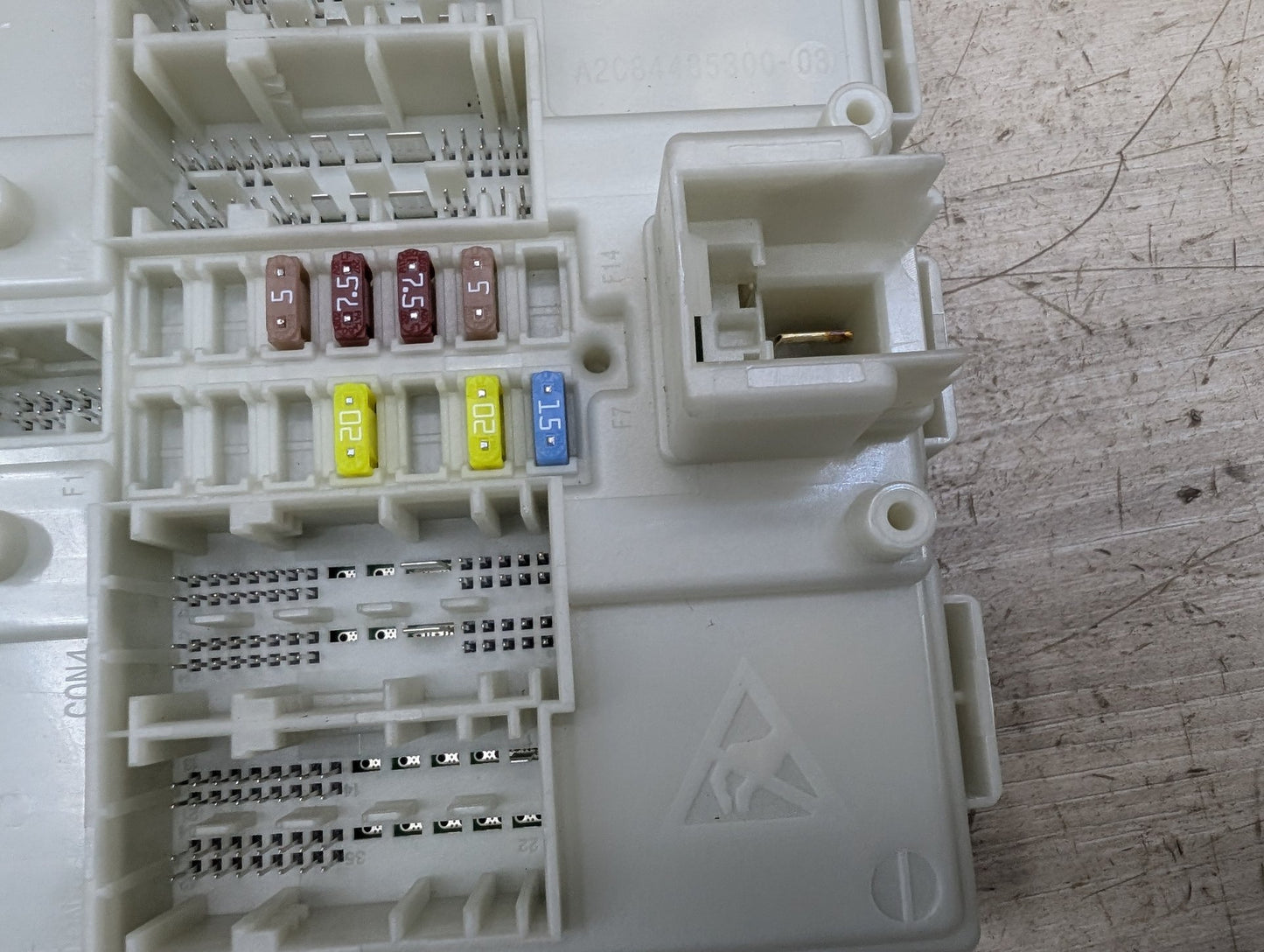 2018 - 2024 BMW X3 G01 Bdc Body Domain Fem Control Module w/ Key 9436419 B58B30O1