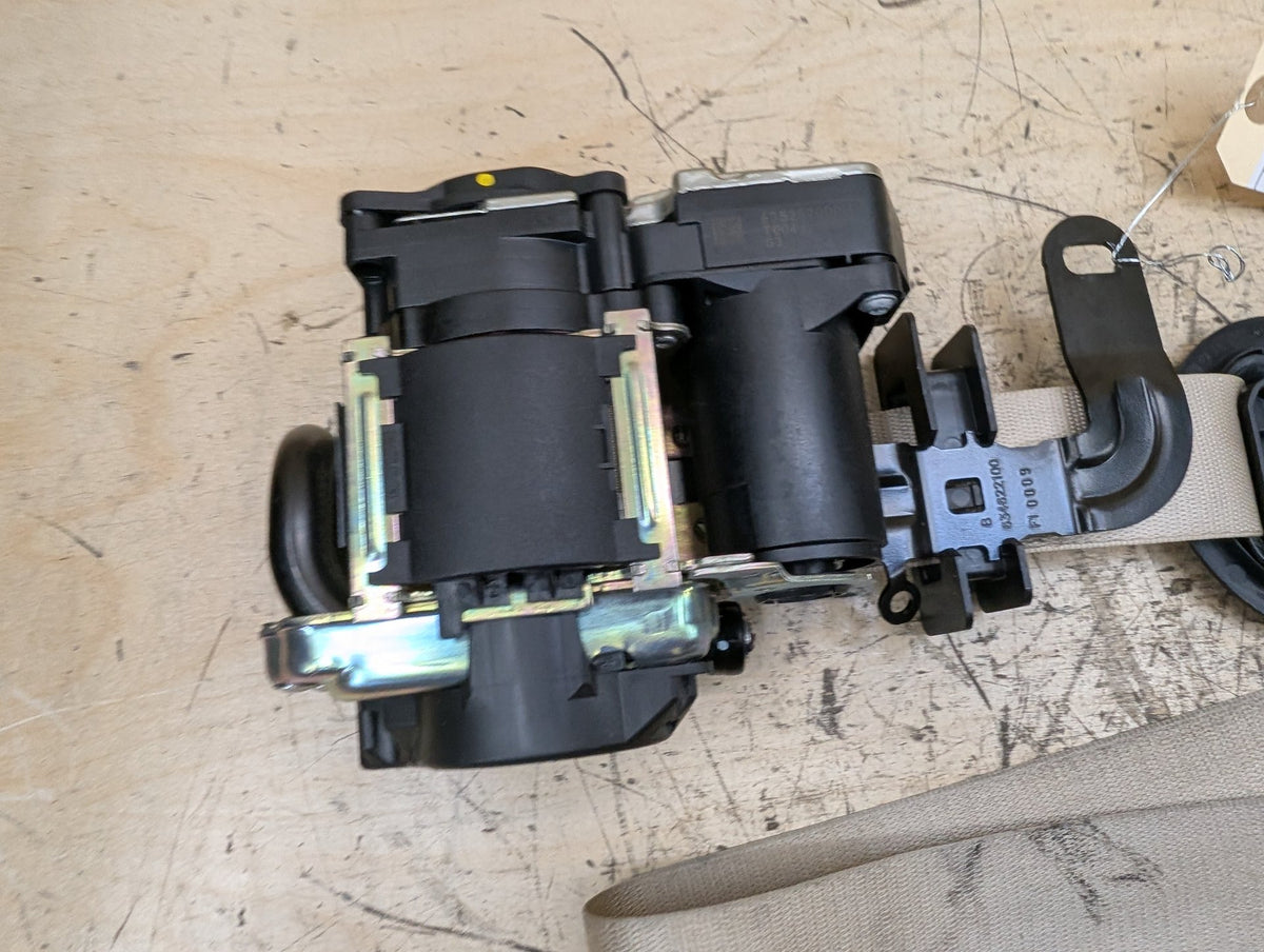 2019-2026 BMW 330i G20 Front Right Passenger Seatbelt Seat Belt Retractor 7496306 OEM