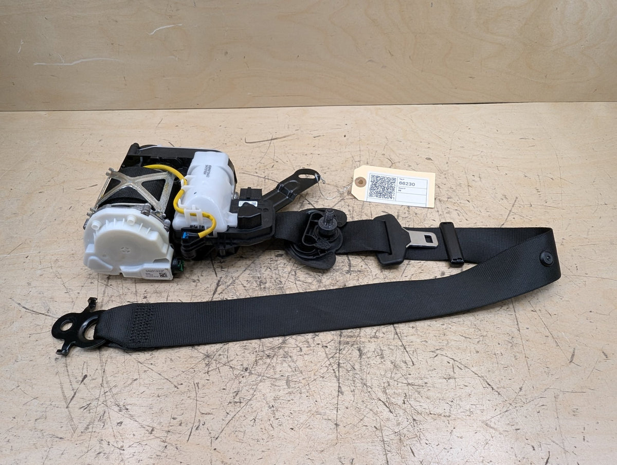OEM BMW G11 G12 740 750 M760 Front Right Passenger Seat Belt Retractor Black