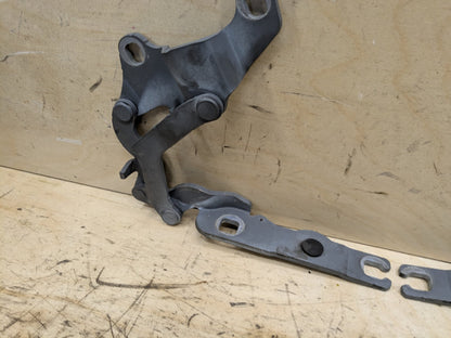 2008-2013 BMW 135i E88 Hood Bonnet Hinges SET 7060559 OEM