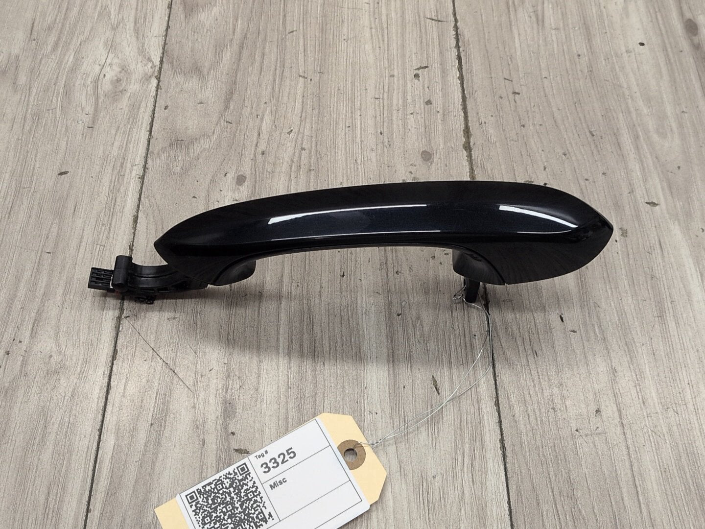 2019 - 2026 BMW X5 G05 Front or Rear Right Passenger Exterior Door Handle w/ Comfort Access 8492016 N63B44M3