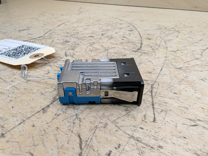 OEM BMW F48 F97 G01 G20 G22 G23 G26 G30 USB Type C Socket Charger Port Connector