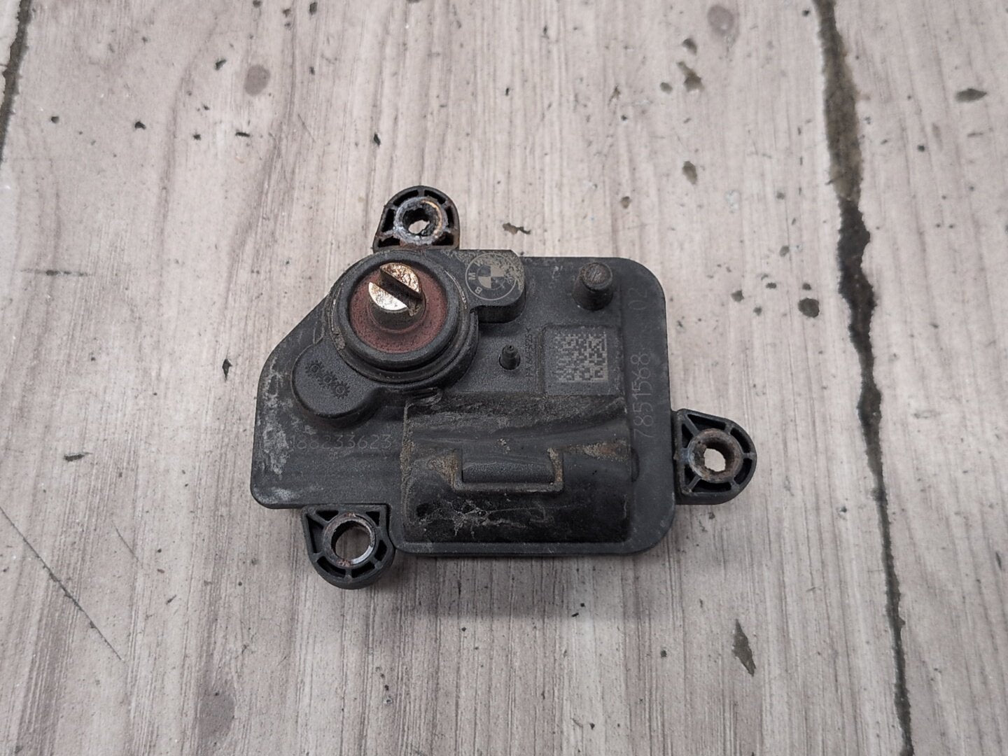 2015-2018 BMW X5 F85 Muffler Exhaust Flap Actuator 7851568