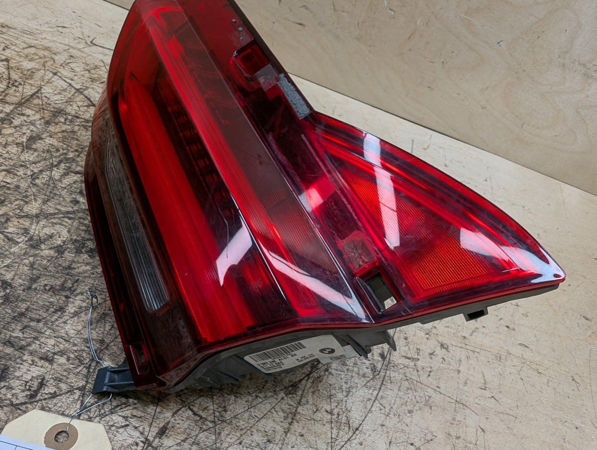 16-19 OEM BMW G11 G12 740 750 Rear Right Passenger Trunk Inner Stop Tail Light