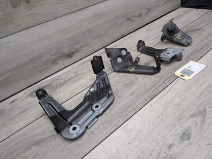 2018 - 2024 BMW X3 G01 Front Right Passenger Fender Brackets SET 7397514 B58B30O1