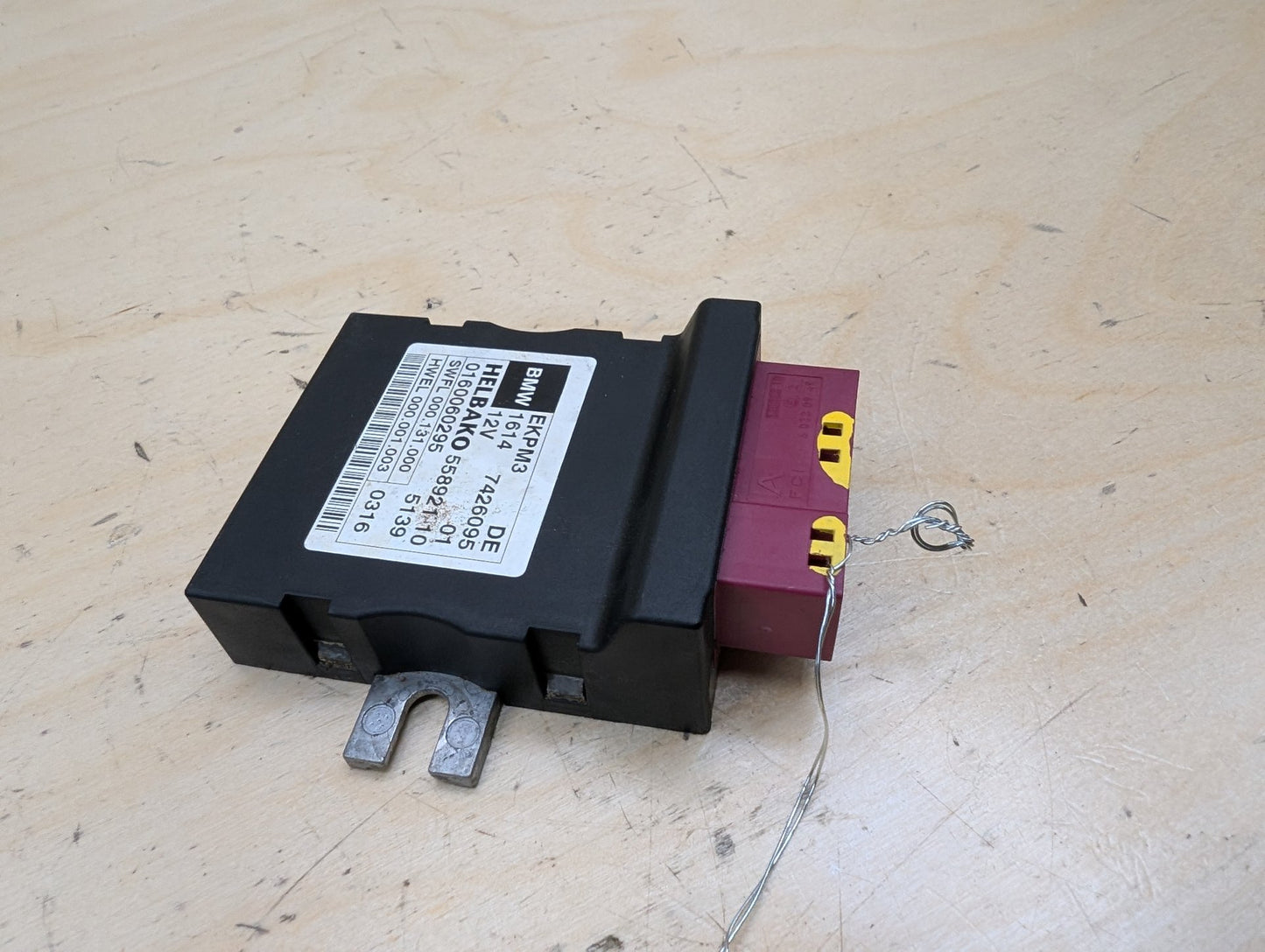 OEM BMW F10 F12 F15 F22 F30 F32 F36 Helbako Fuel Pump Relay Control Module EKPM3