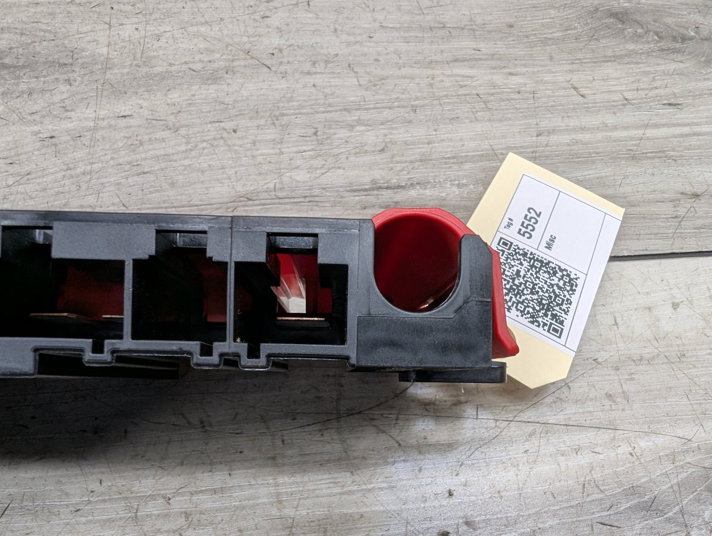 OEM BMW F22 F30 F32 F36 F80 F82 Positive Battery Distributor B+ Power Fuse Box