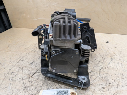 16-22 OEM BMW G11 G12 740 750 M760 Air Suspension Compressor Pump Module Motor